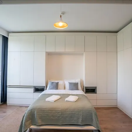 Stylish 1-bdr - Your Away From