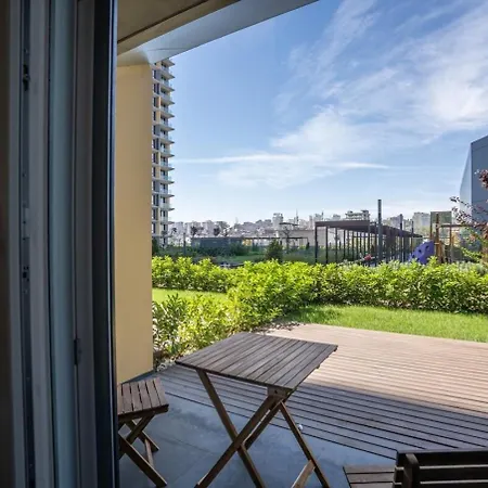 Stylish 1-bdr - Your Away From Apartment Istanbul